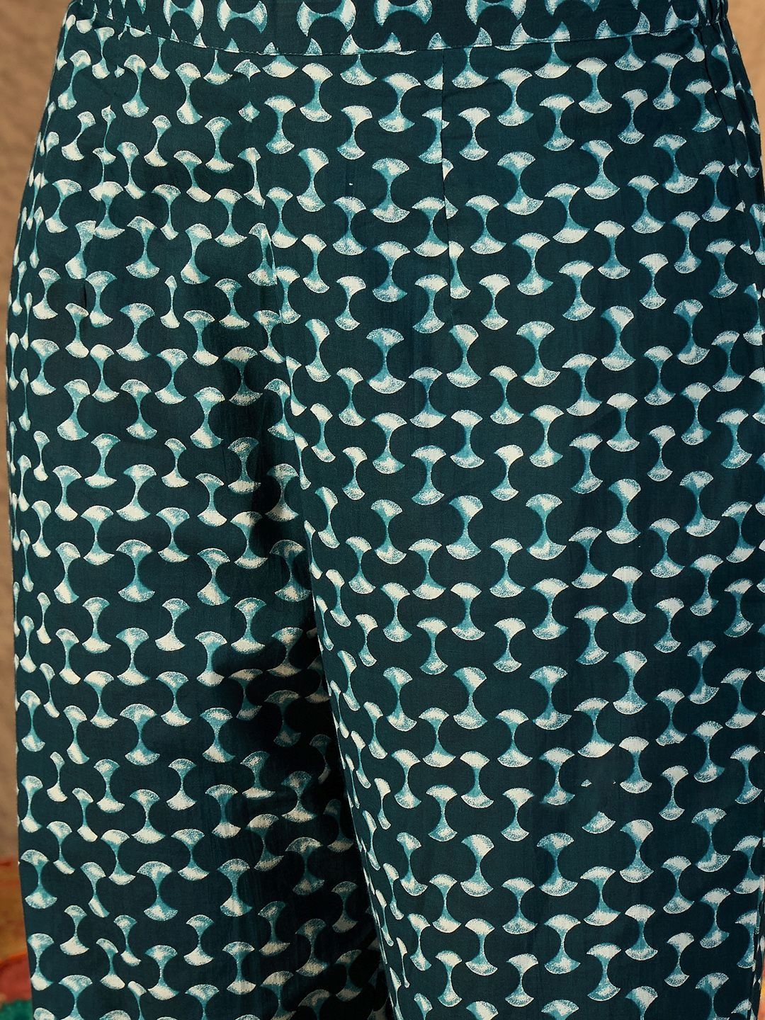 Women Ethnic Motifs Printed Regular Thread Work Pure Cotton Kurta with Trousers