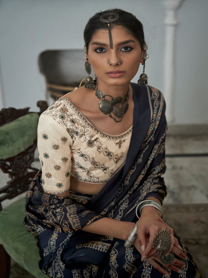 Women's Crepe Black Printed Celebrity Saree With Blouse Piece