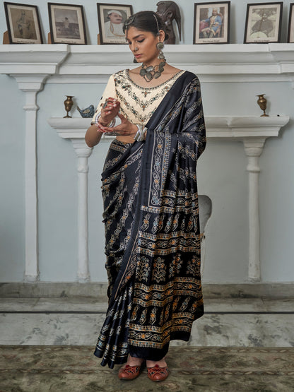 Women's Crepe Black Printed Celebrity Saree With Blouse Piece
