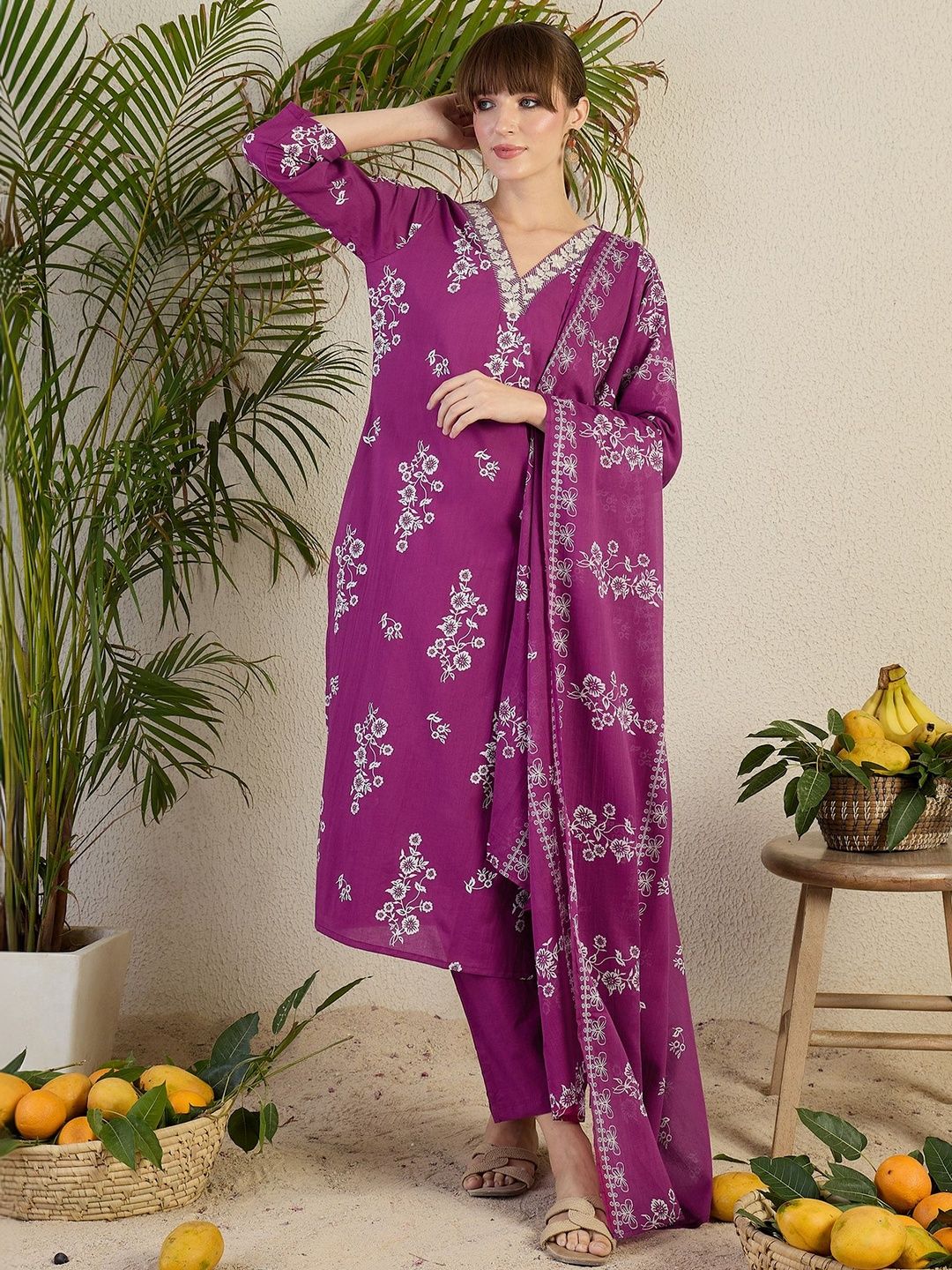 Women Floral Printed Regular Thread Work Pure Cotton Kurta with Trousers & With Dupatta