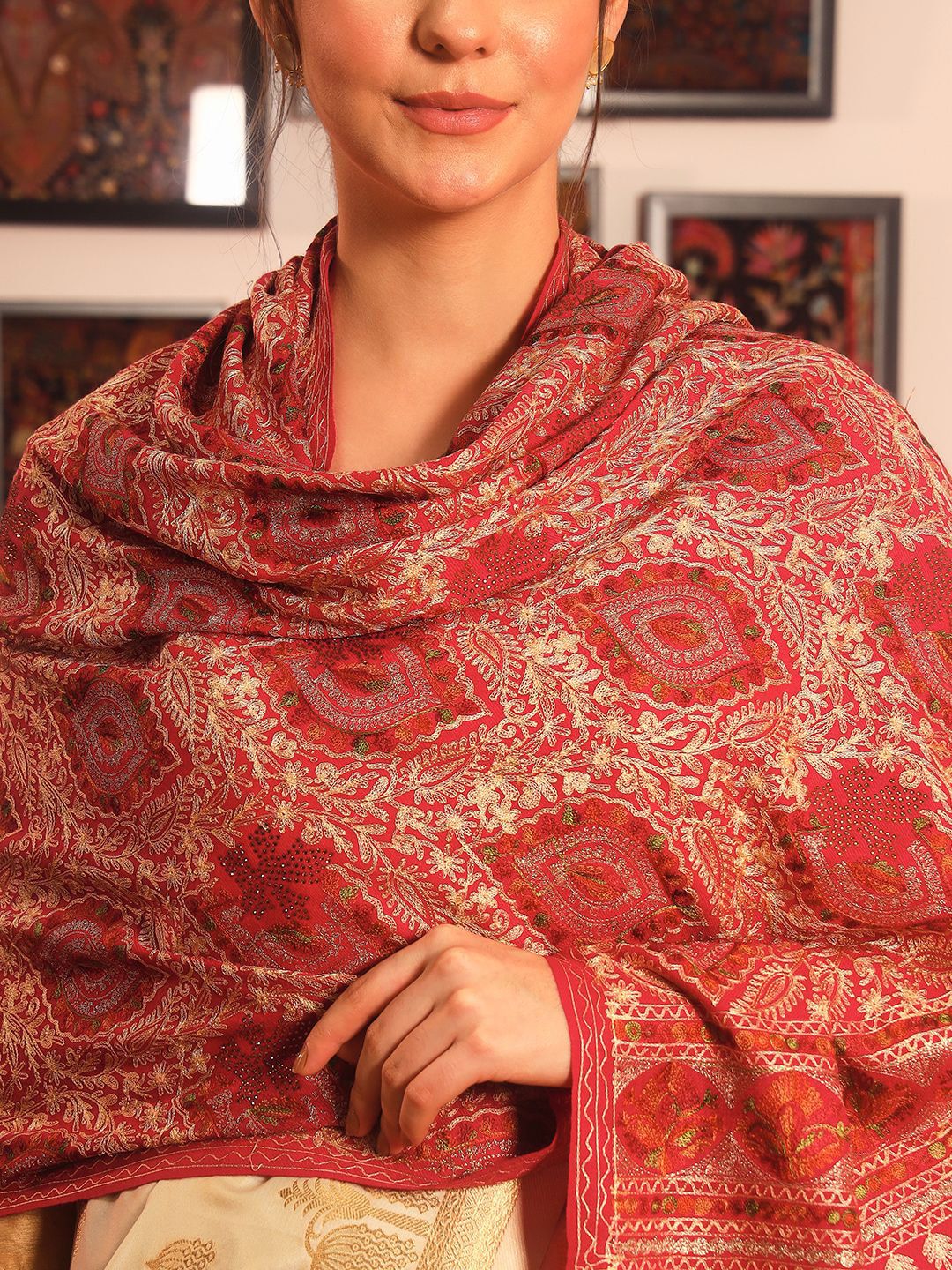 Dhiyona PA Paisley Embroidered Shawl