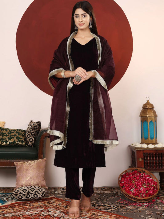 Dhiyona VA Women'sGota Patti Lace Velvet Winter kurta with Trouser & Dupatta