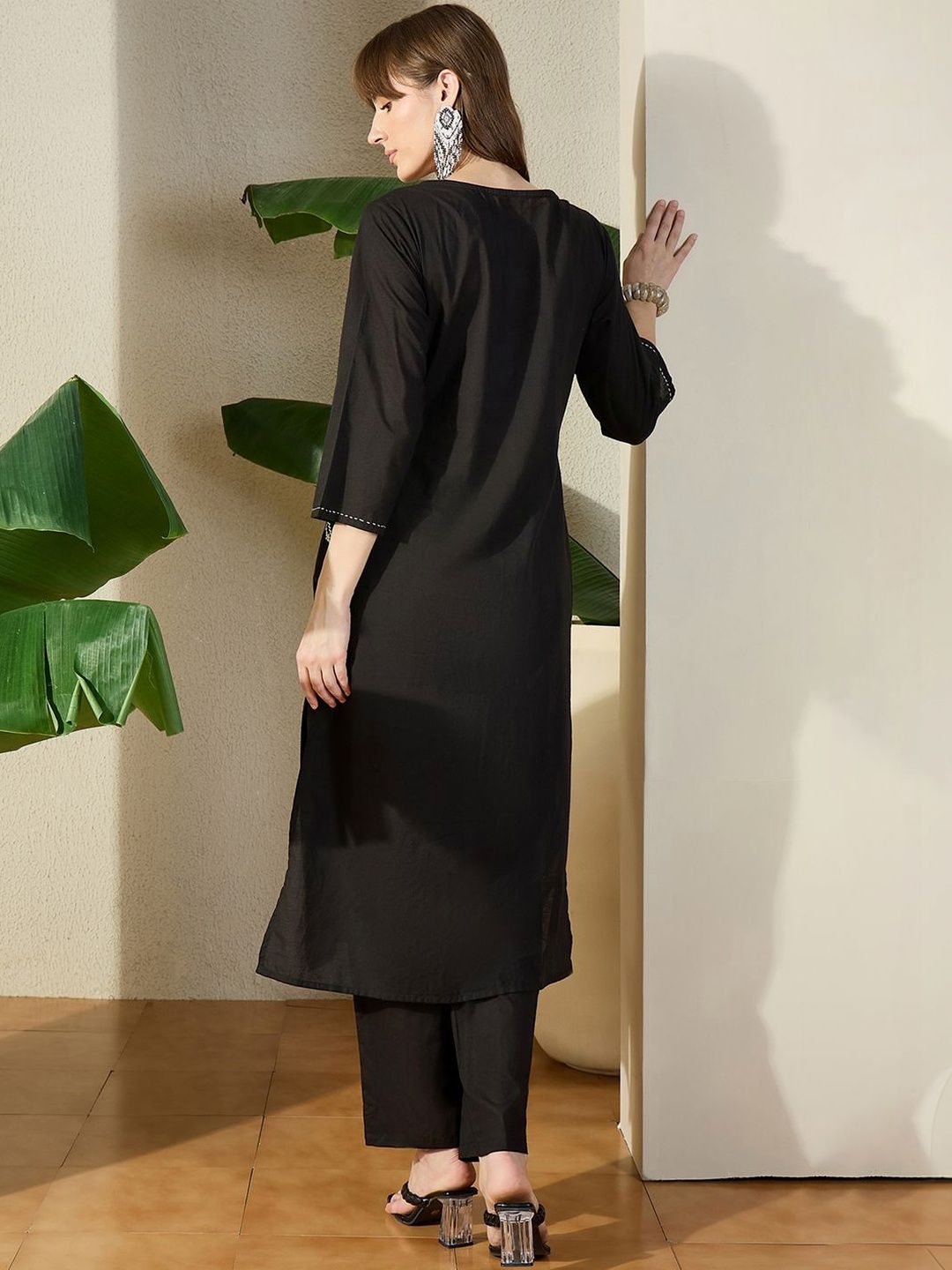 Women Ethnic Motifs Embroidered Pleated Thread Work Pure Cotton Kurta with Trousers