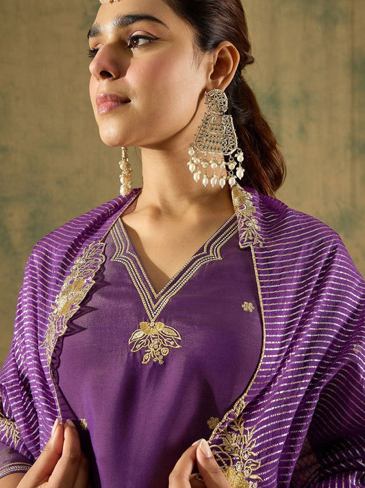 Dhiyona IE Ethnic Motifs Embroidered Thread Work Kurta With Trousers & Dupatta