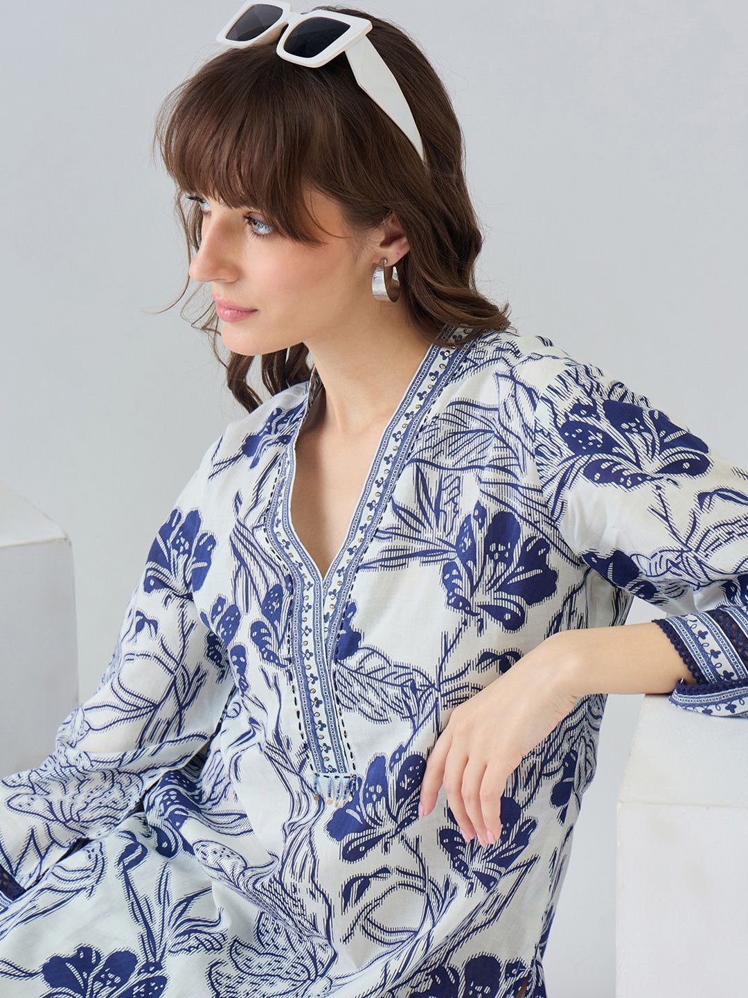 Women Floral Printed Regular Pure Cotton Kurta with Trousers