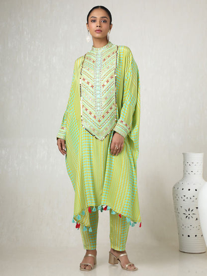 Dhiyona SO Women's Women Printed Regular Thread Work Kurta with Trousers