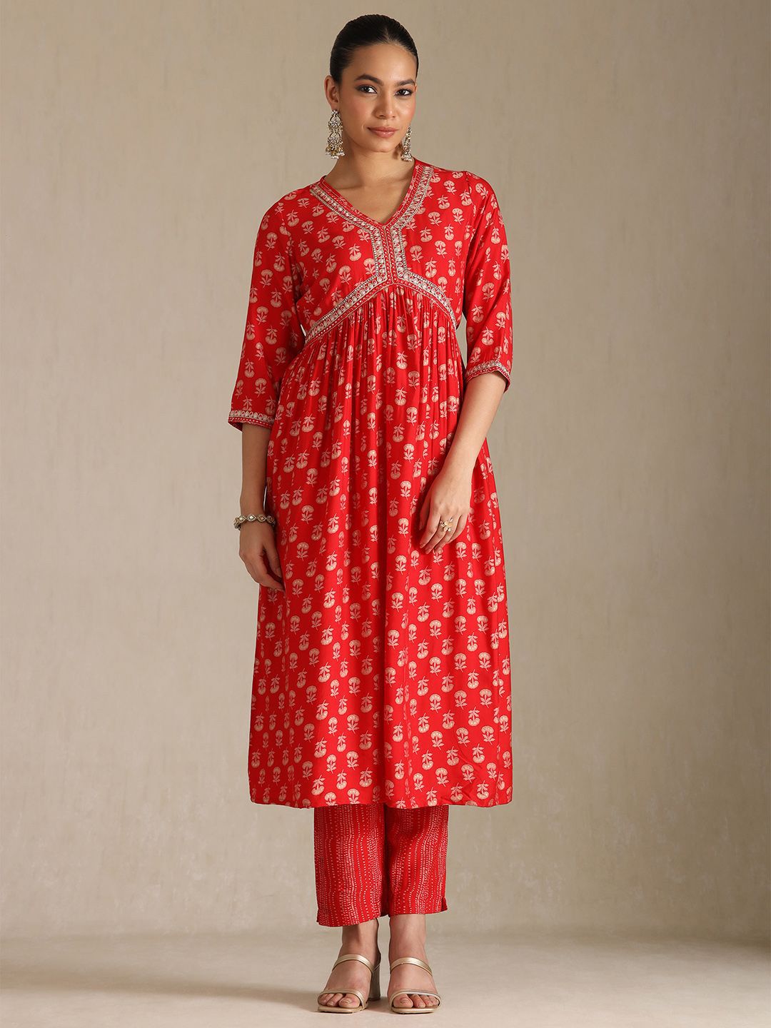 Dhiyona SO Women's Women Ethnic Motifs Printed V-Neck Empire Kurta with Trousers & Dupatta