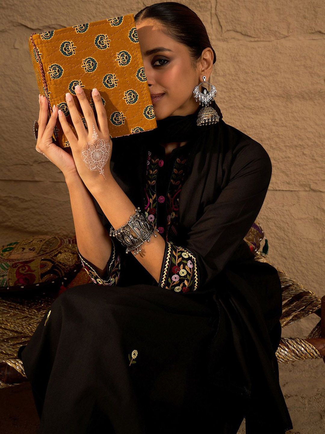 Ethnic Motifs Thread Work Pure Cotton A-Line Kurta & Trousers with Dupatta