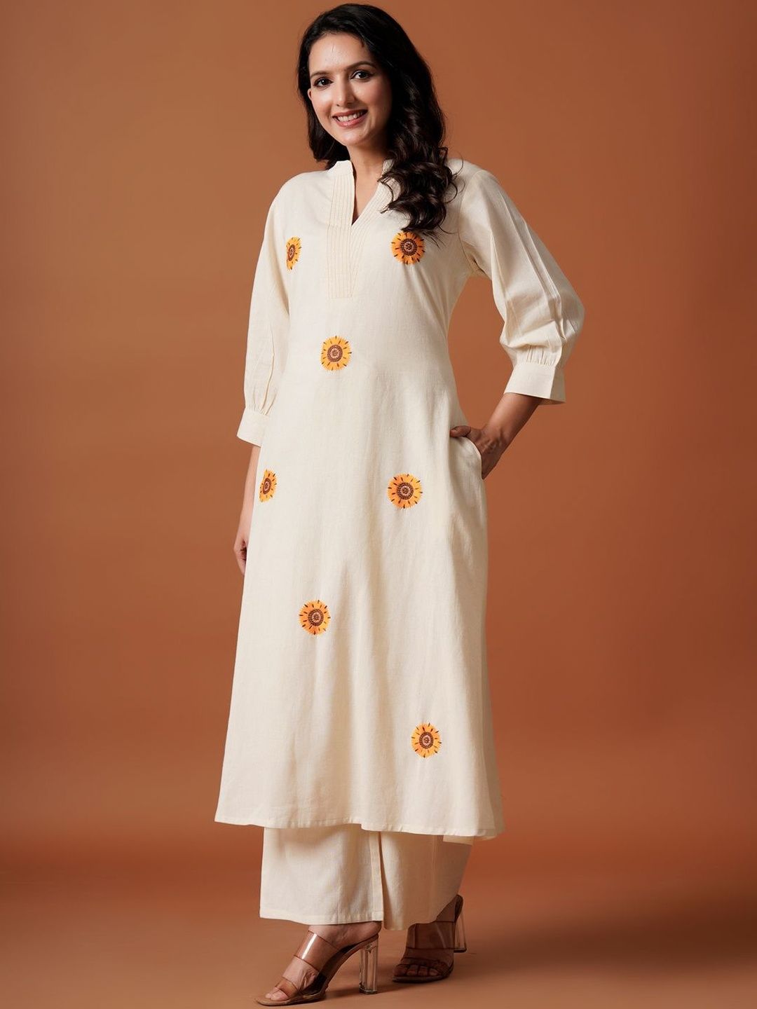 Floral Embroidered Thread Work Pure Cotton Kurta With Trousers