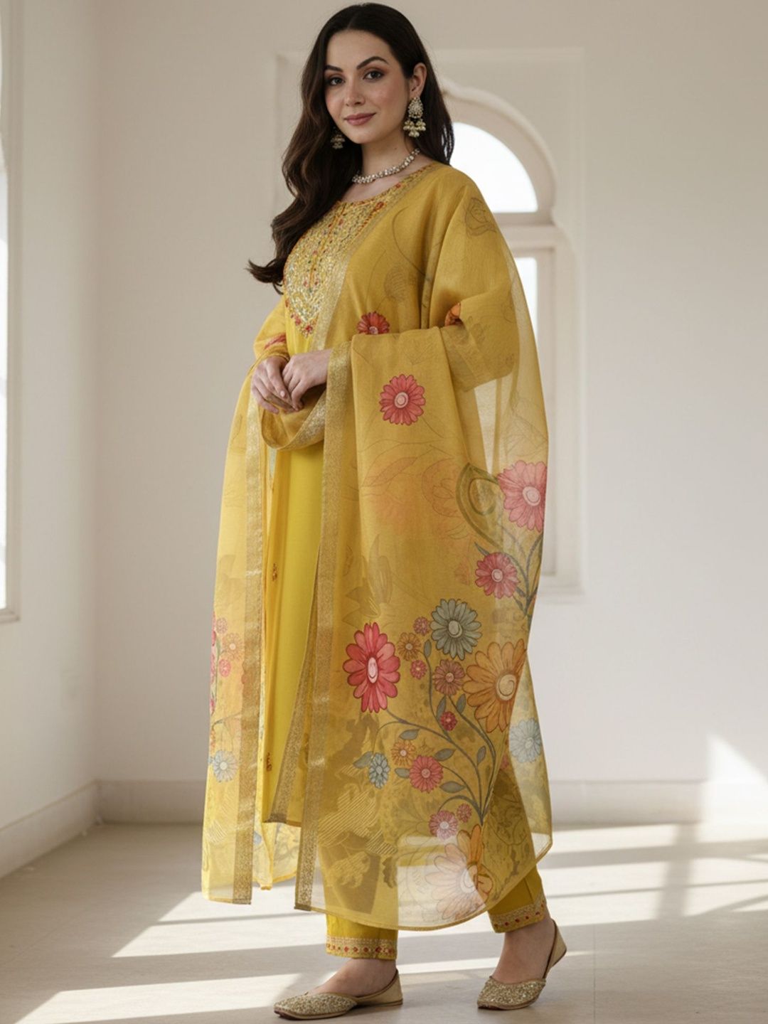 Floral Embroidered Thread Work Straight Kurta With Trousers & Dupatta
