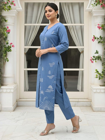 Women Ethnic Motifs Printed Cotton Kurta with Trousers