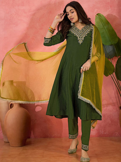 Dhiyona SN Women's Yoke Design V-Neck A-Line kurta & Trousers With Dupatta