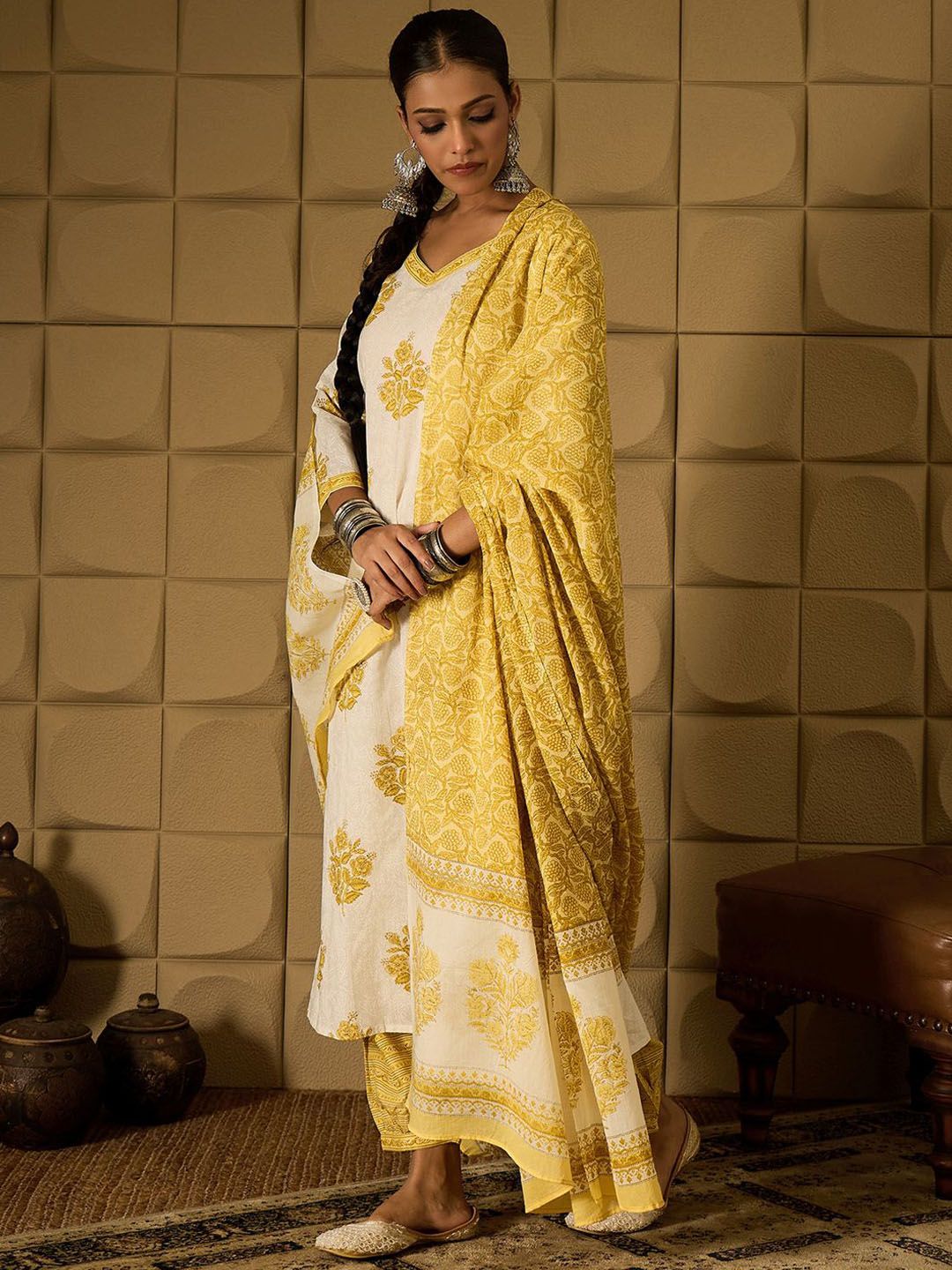 Floral Printed V-Neck Pure Cotton Straight Kurta With Salwar & Dupatta