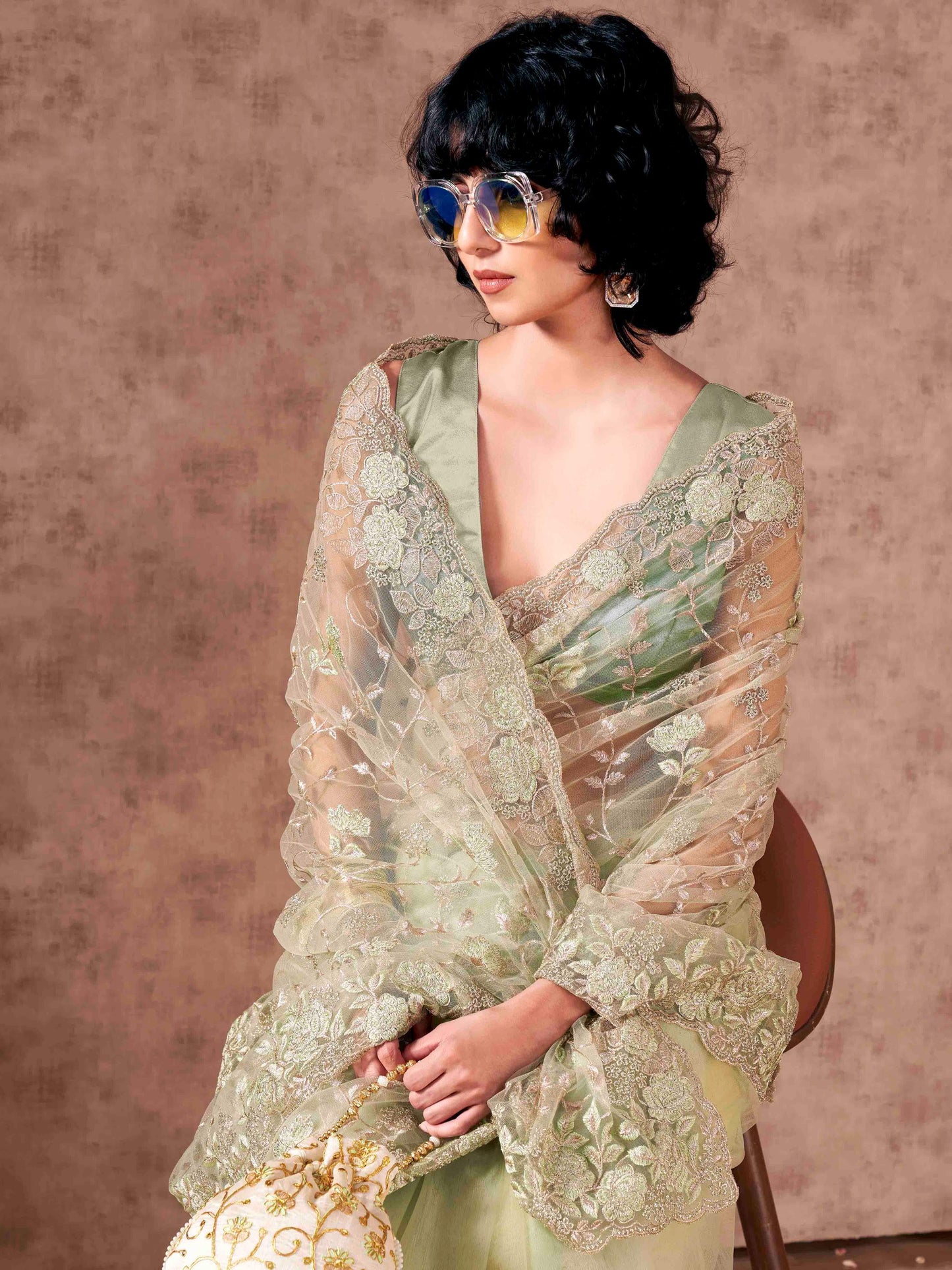 Dhiyona TI Women's Green Floral Embroidered Net Saree with Unstitched Blouse