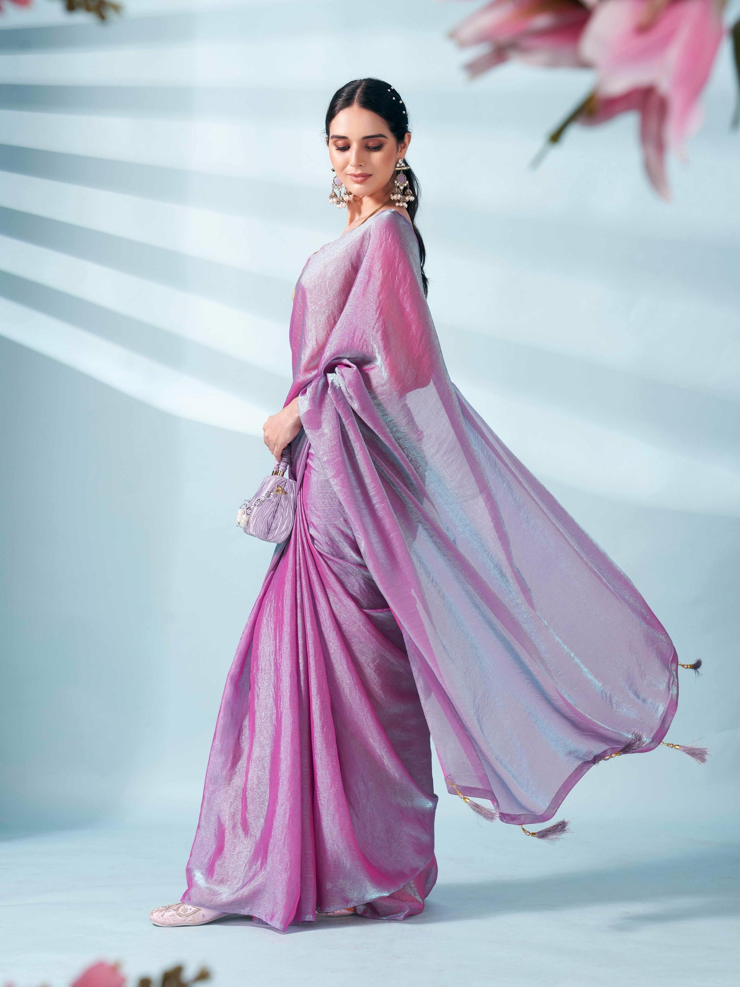 Dhiyona TI Women's Pink Two Tone Shimmer Chiffon Saree With Unstitched Blouse