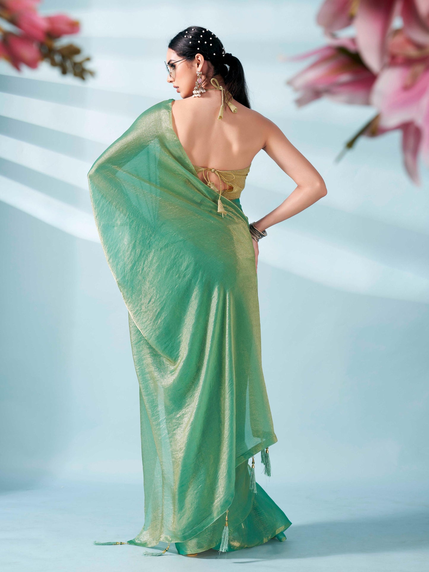 Dhiyona TI Women's Sea Green Two Tone Shimmer Chiffon Saree With Unstitched Blouse