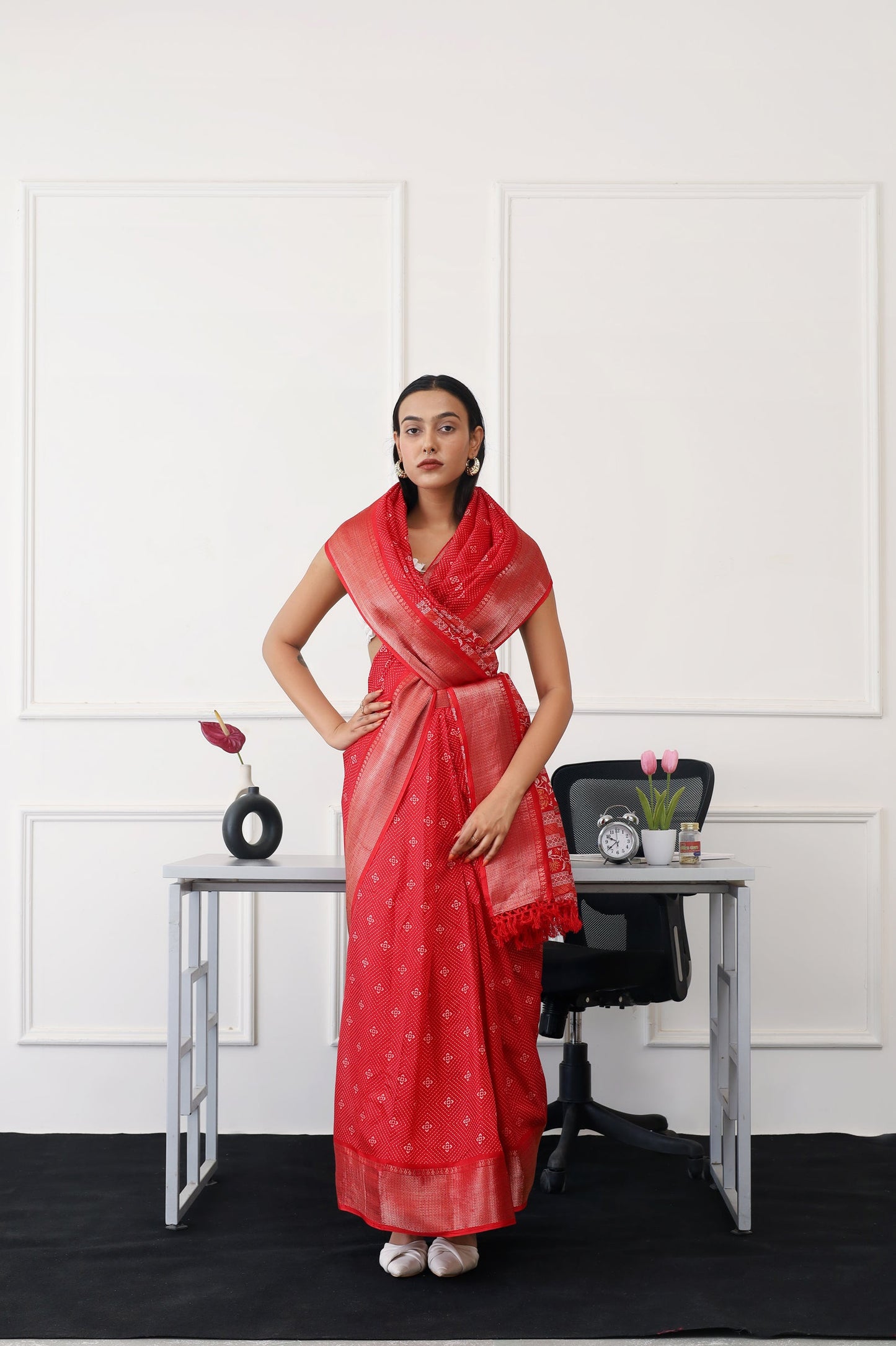 Dhiyona TI Women's Ready To Wear Red Printed Saree with Unstitched Blouse