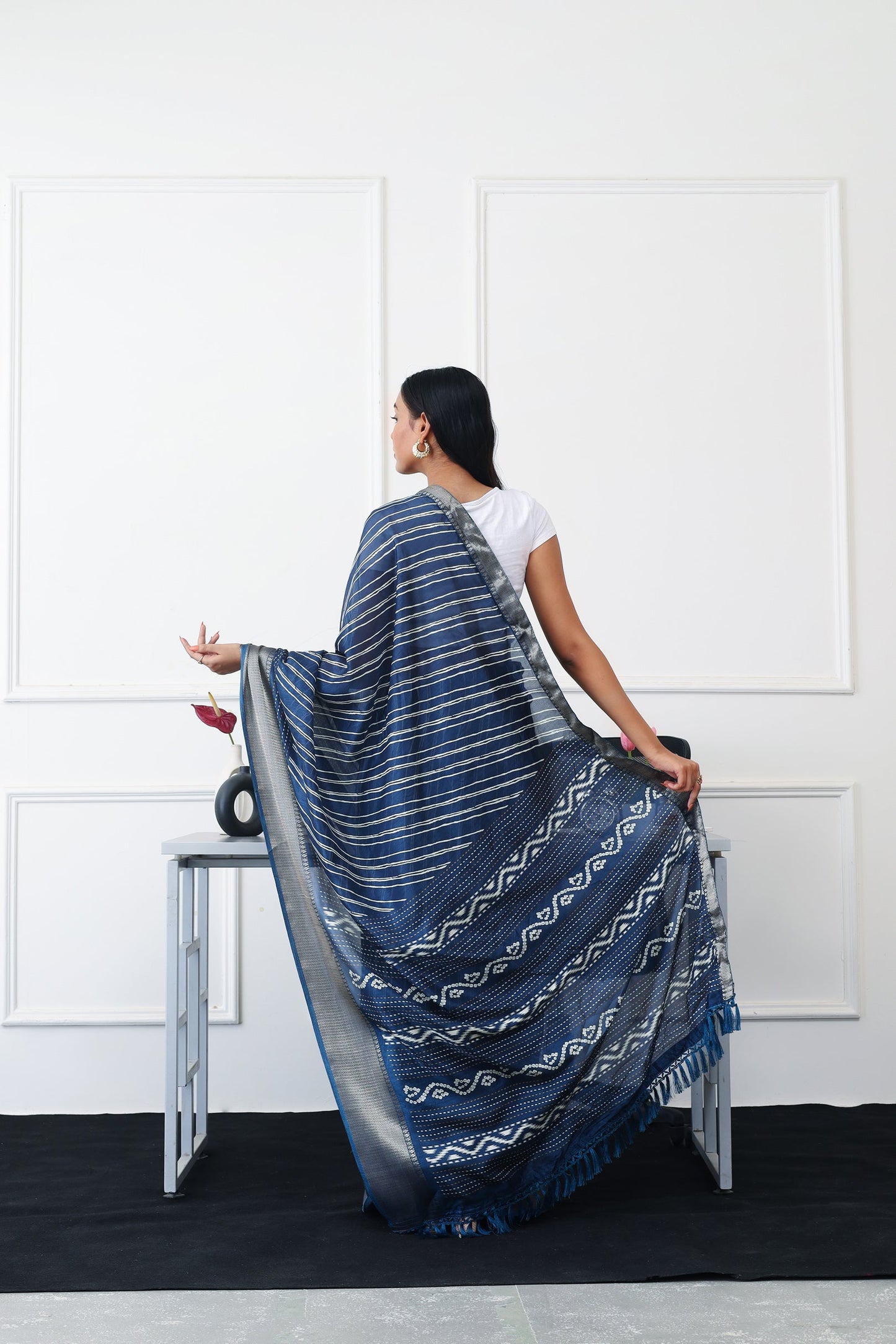 Dhiyona TI Women's Ready To Wear Blue Printed Saree with Unstitched Blouse