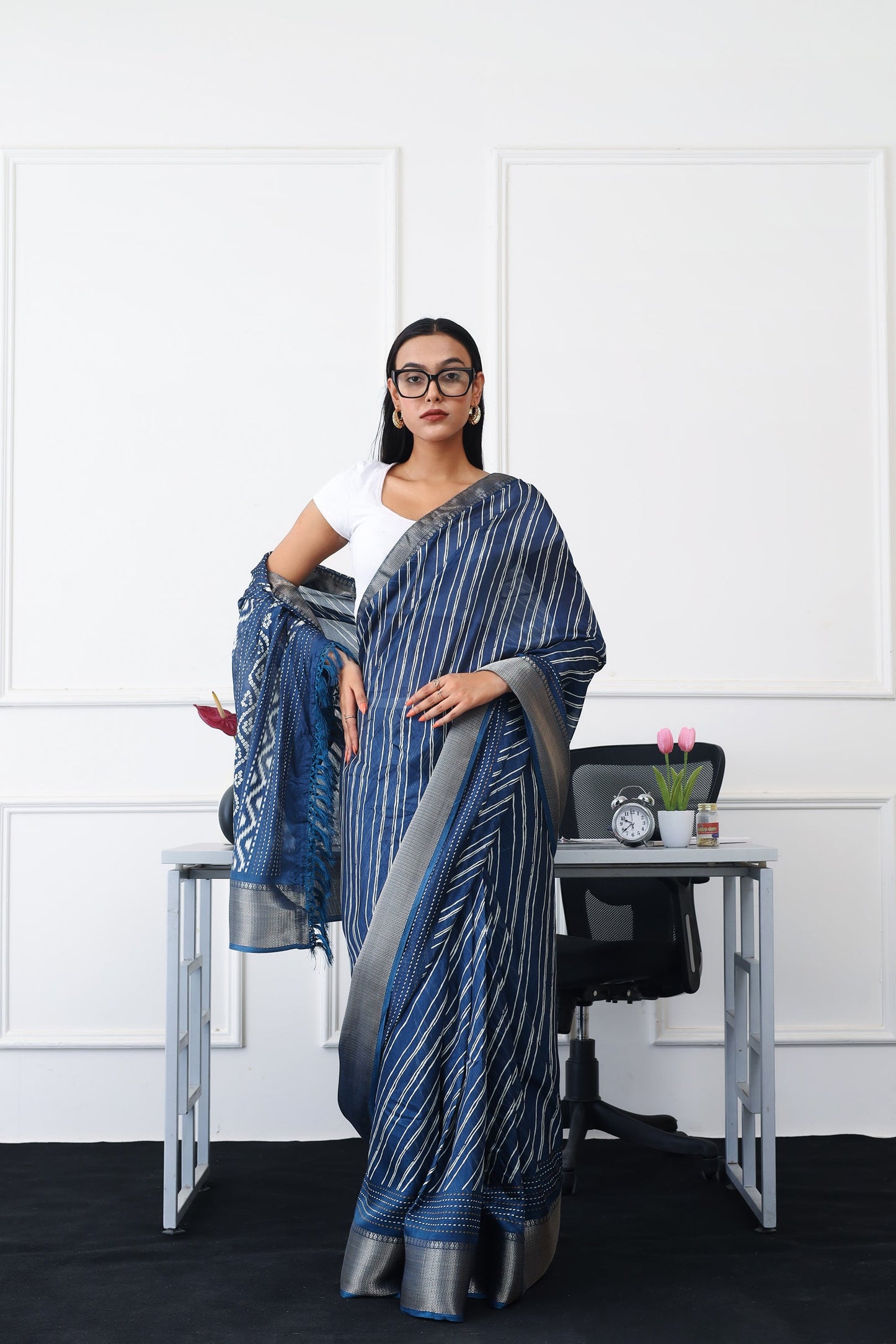 Dhiyona TI Women's Ready To Wear Blue Printed Saree with Unstitched Blouse