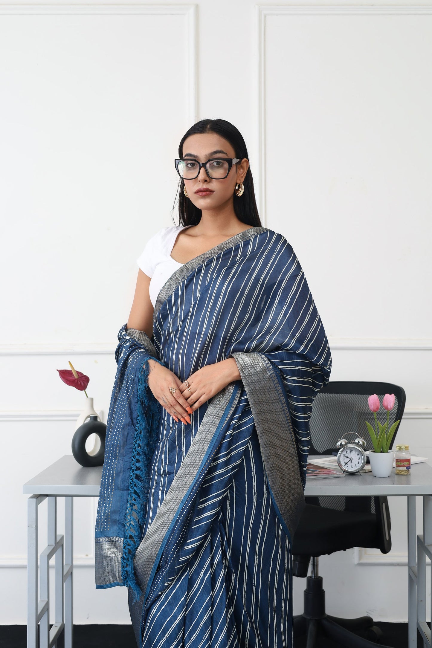Dhiyona TI Women's Ready To Wear Blue Printed Saree with Unstitched Blouse