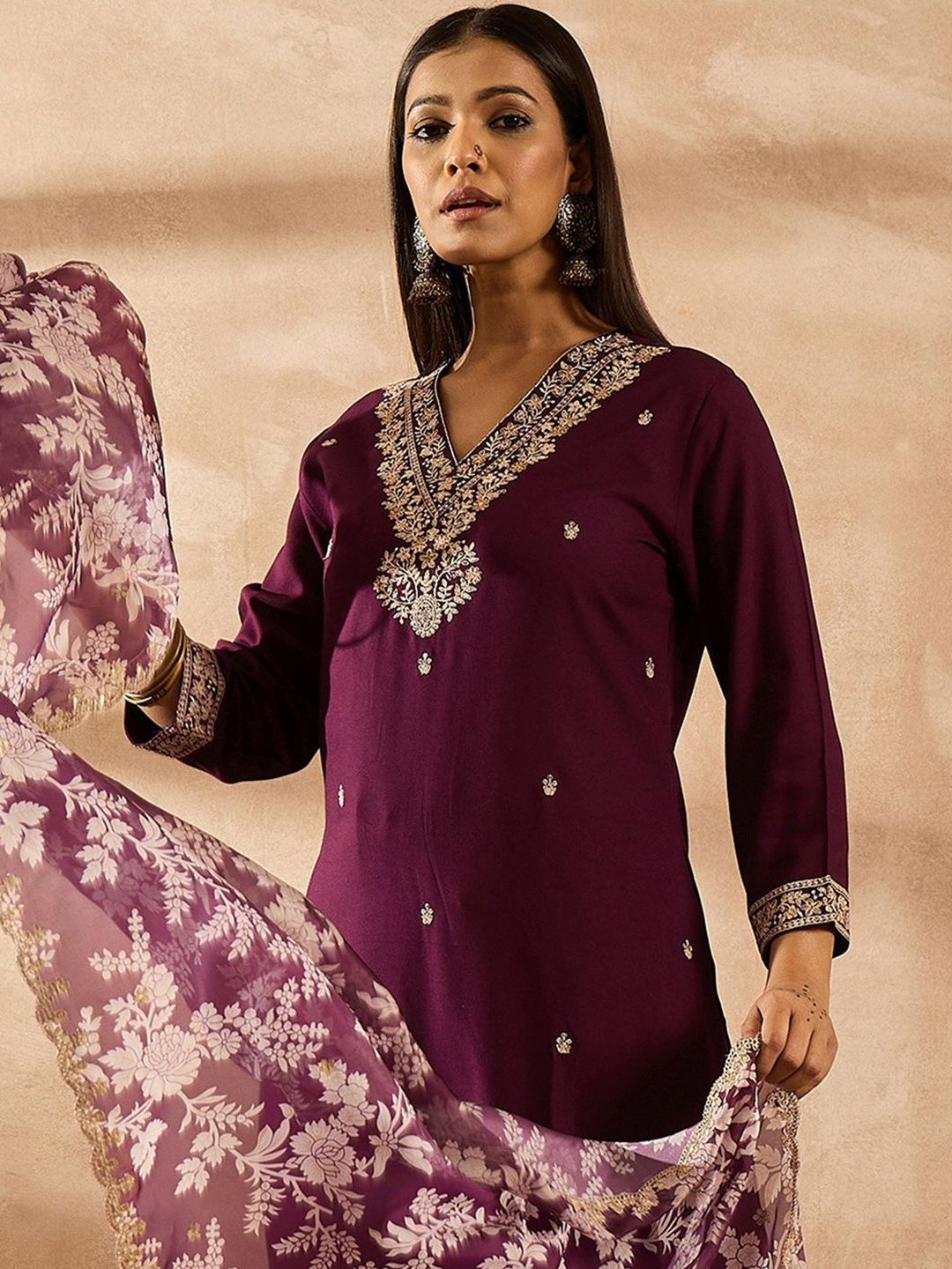 Floral Embroidered Straight Zari Work Kurta With Trousers & Dupatta