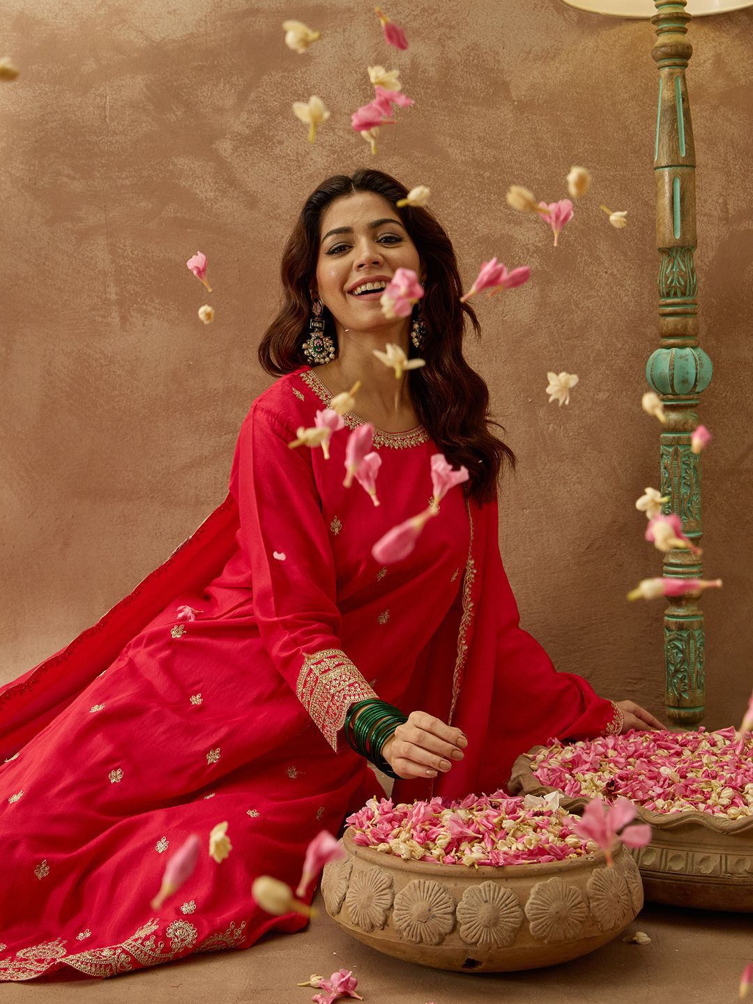 Women Ethnic Motifs Embroidered Regular Kurta with Trousers & Dupatta