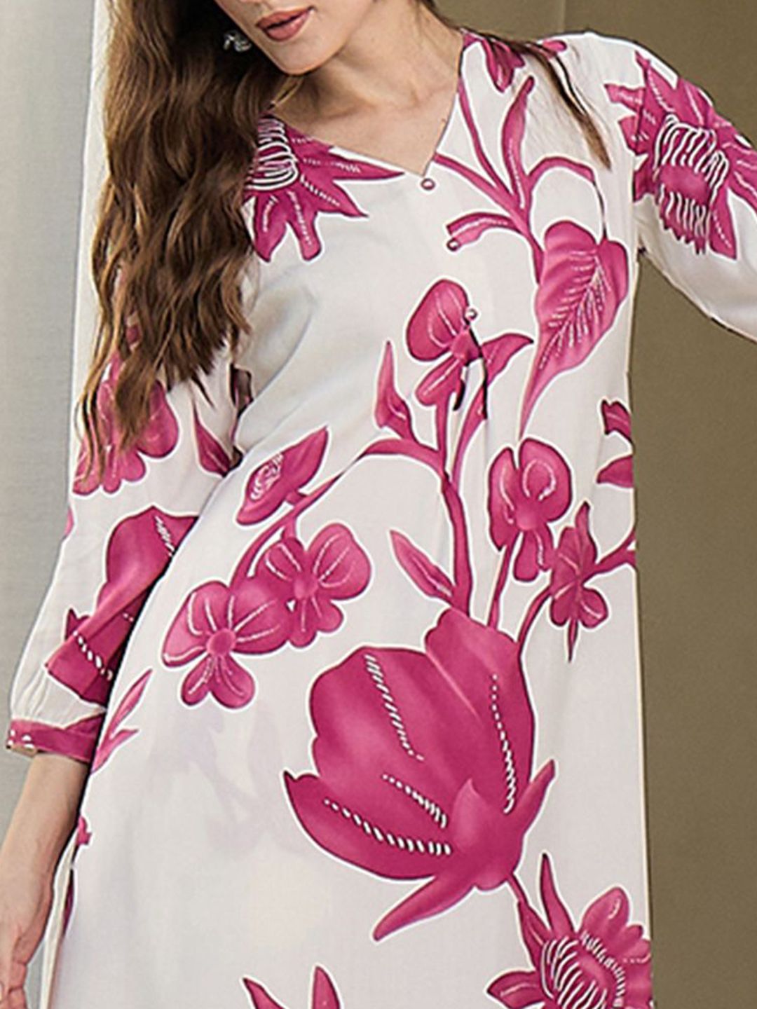 Women Floral Printed Regular A-Line Kurta with Trousers