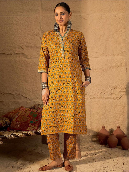 Dhiyona IE Printed Pure Cotton V-Neck Tunic With Trousers