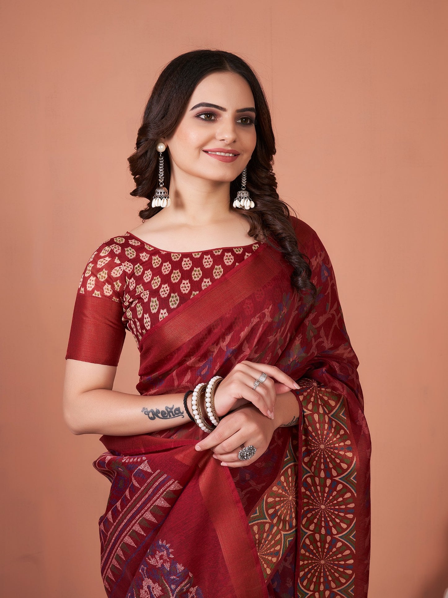 Women's Cotton Blend Maroon Printed Designer Saree With Blouse Piece