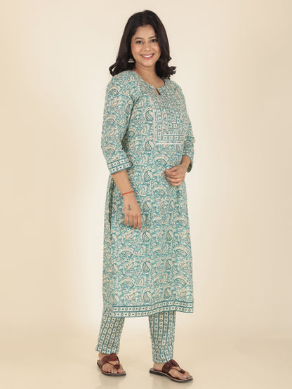 Women's Cotton Green Straight Kurta