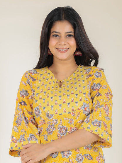Women's Cotton Yellow Straight Kurta Set