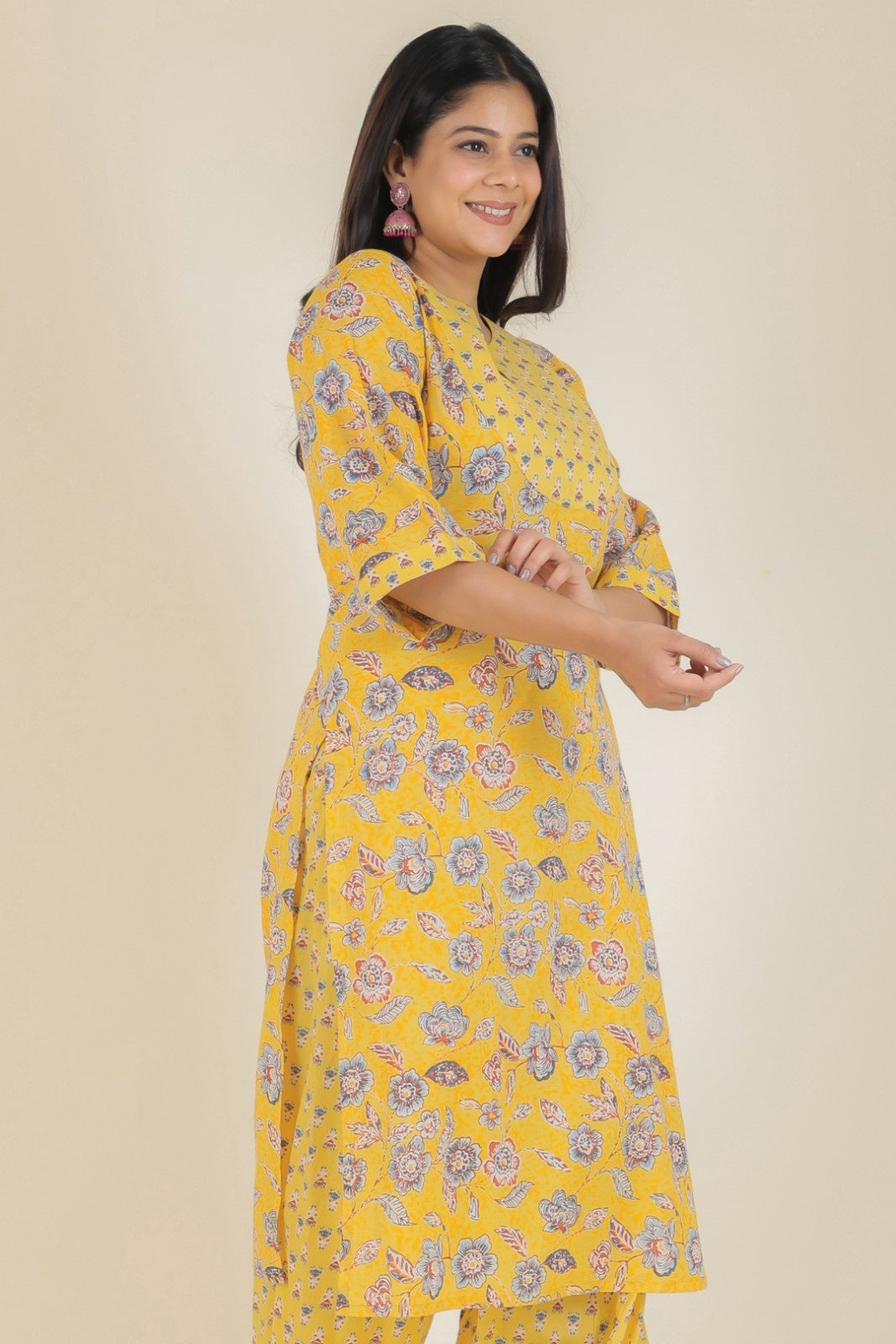 Women's Cotton Yellow Straight Kurta