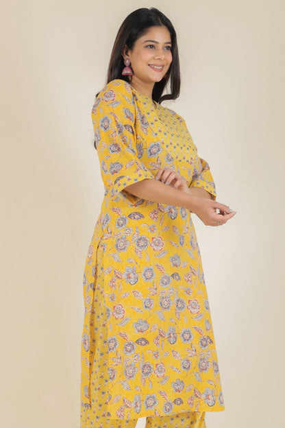 Women's Cotton Yellow Straight Kurta