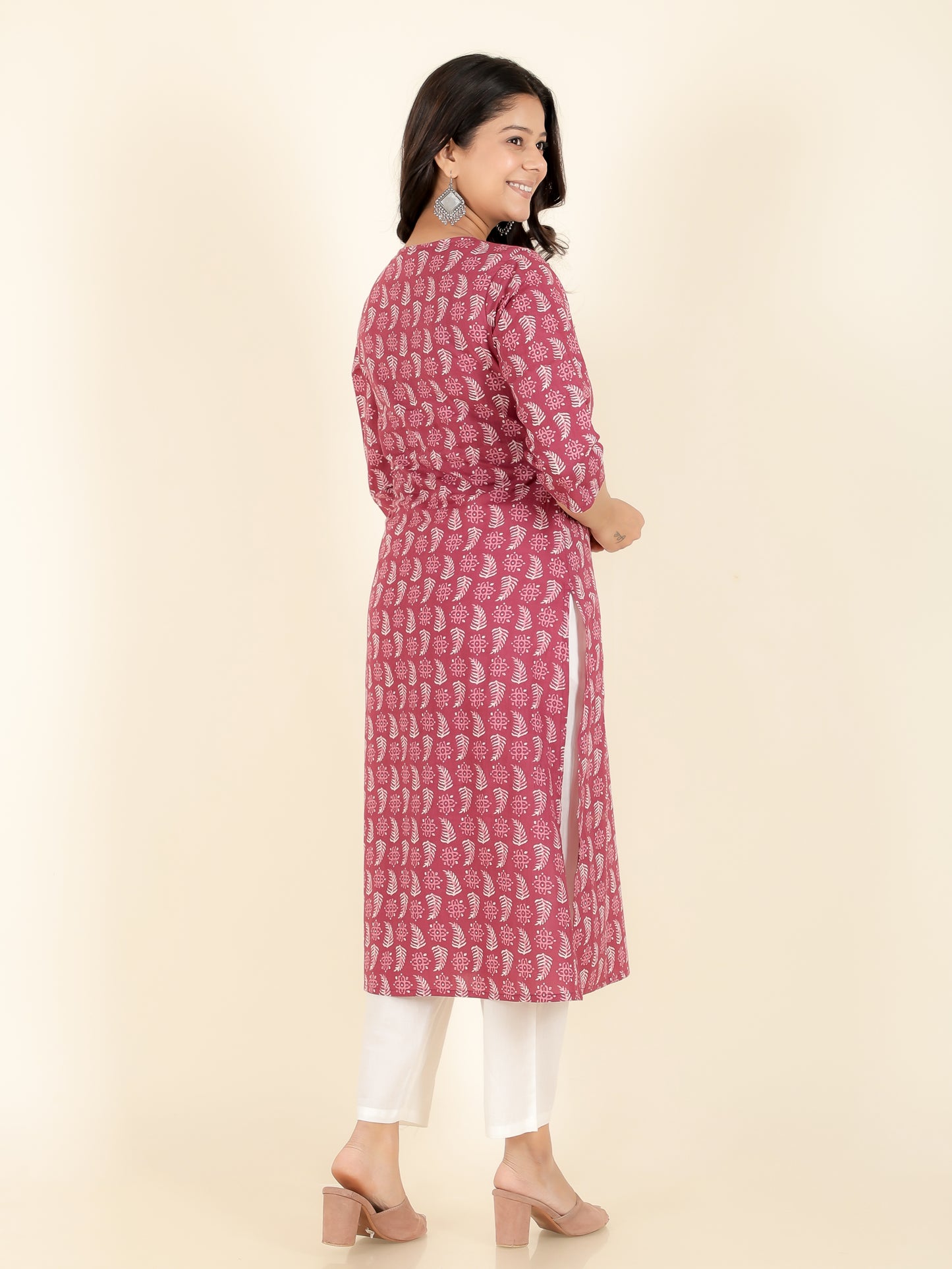 Women's Cotton Red Straight Kurta