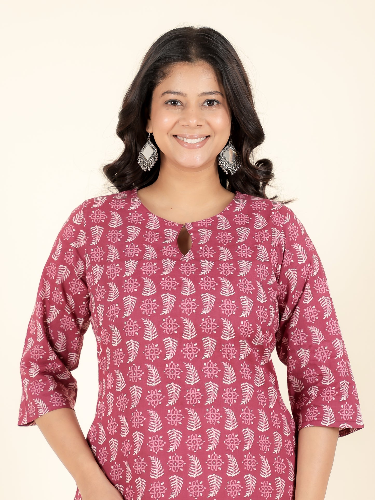 Women's Cotton Red Straight Kurta