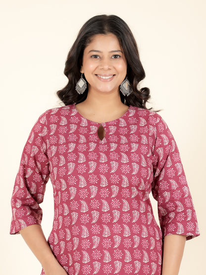 Women's Cotton Red Straight Kurta