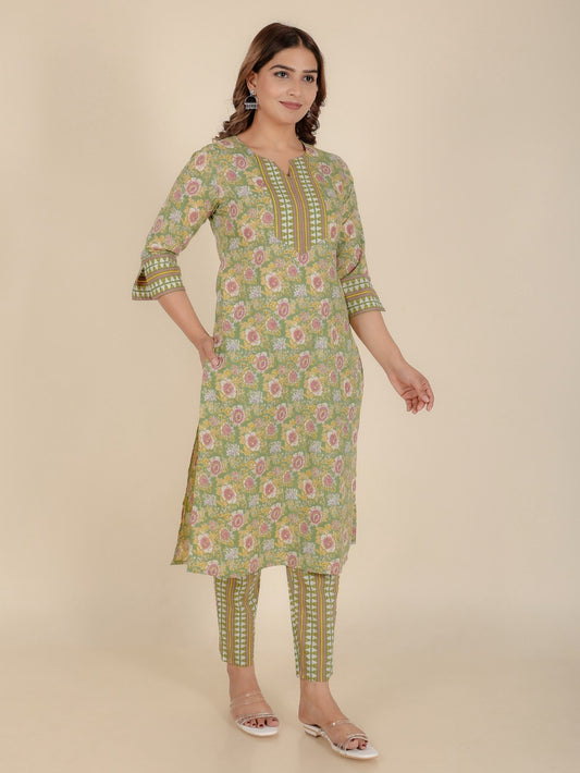 Women's Cotton Green Straight Kurta