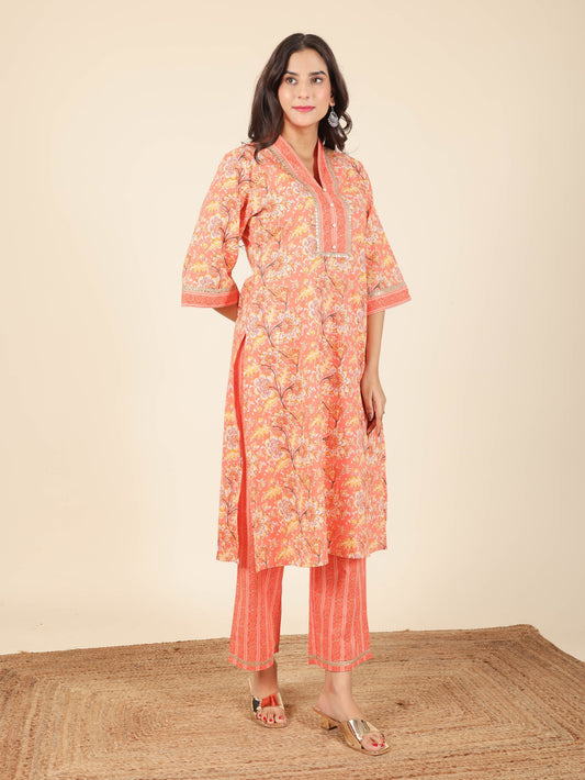 Women's Cotton Orange Straight Kurta