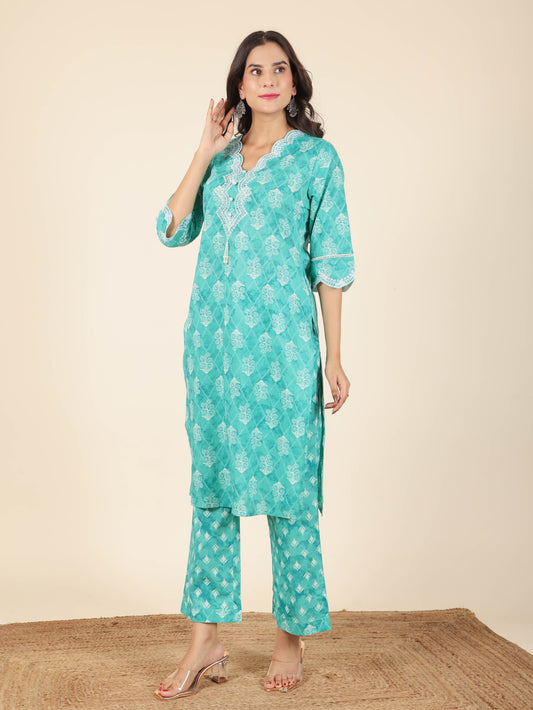 Women's Cotton Green Straight Kurta