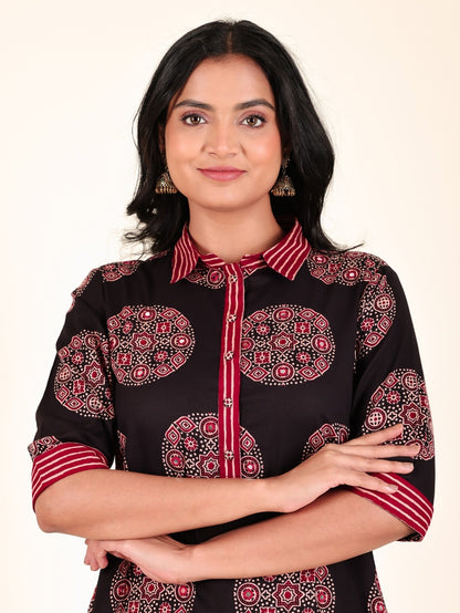 Women's Cotton Black Panelled Kurta