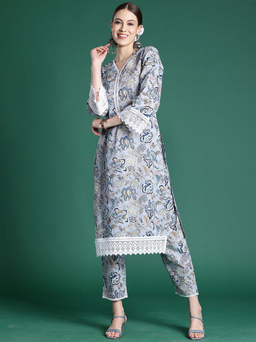 Dhiyona IE Women Floral Printed Regular Pure Cotton Kurta with Trousers