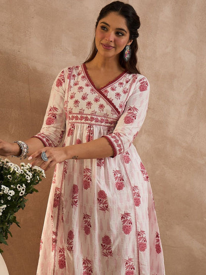 Women Floral Printed Regular Pure Cotton Kurta with Trousers