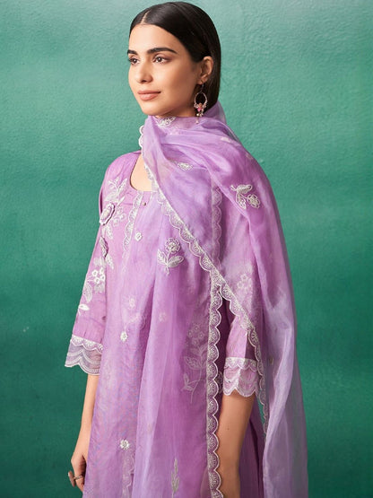 Women Floral Embroidered Kurta with Trousers & Dupatta