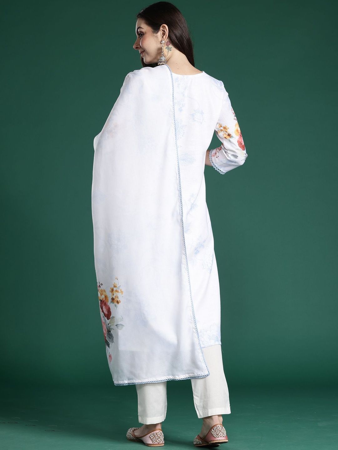 Women Floral Printed Regular Linen Kurta with Trousers & With Dupatta