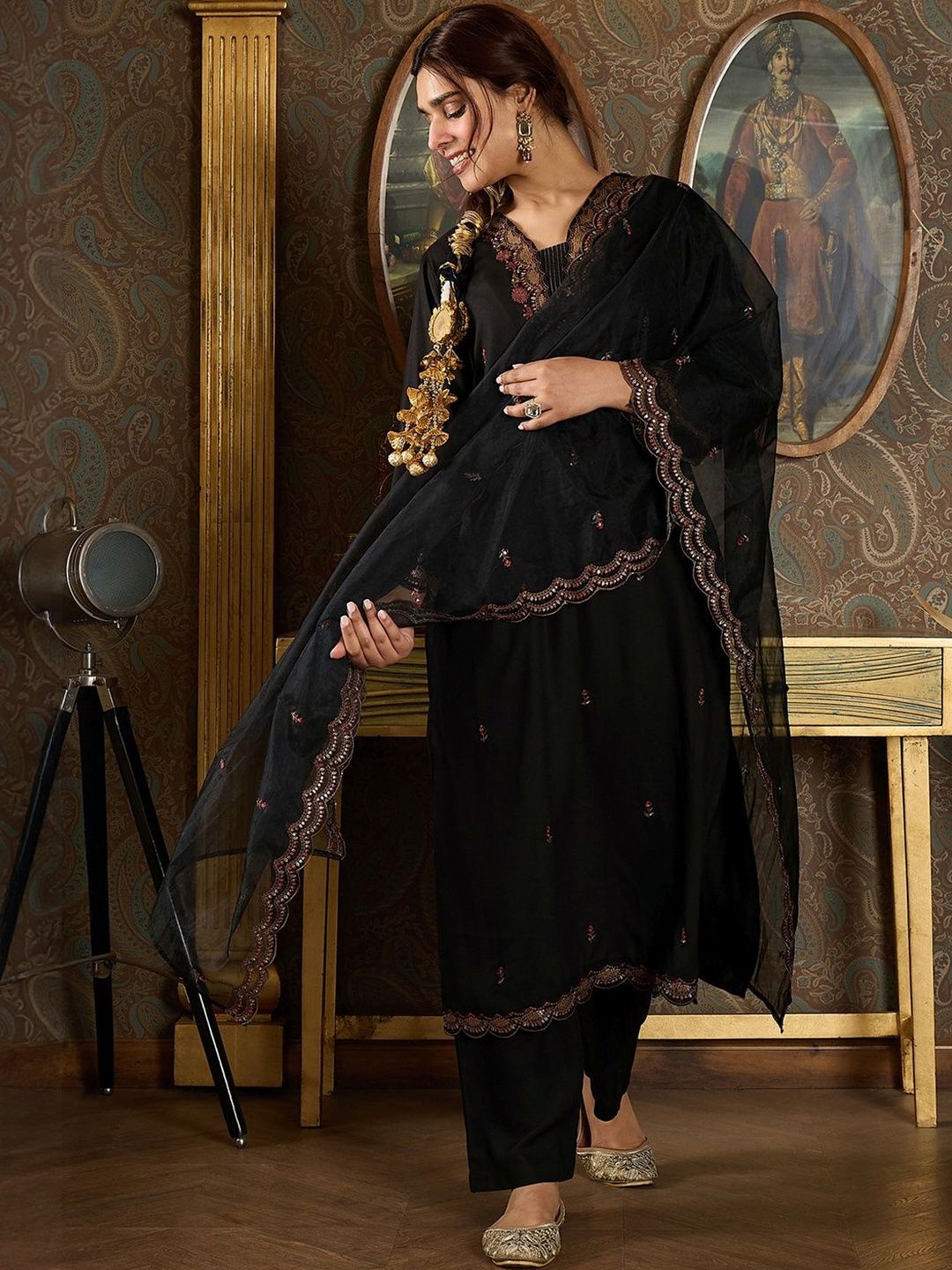 Women Ethnic Motifs Embroidered Kurta with Trousers & Dupatta