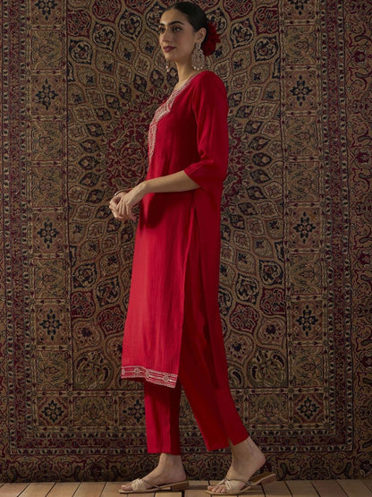 Ethnic Motifs Embroidered Round Neck Thread Work Straight Kurta With Trouser