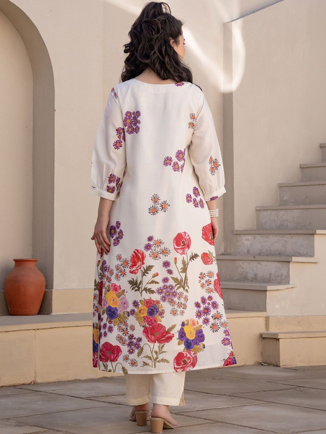 Women Floral Printed Pleated Pure Cotton Kurta with Trousers