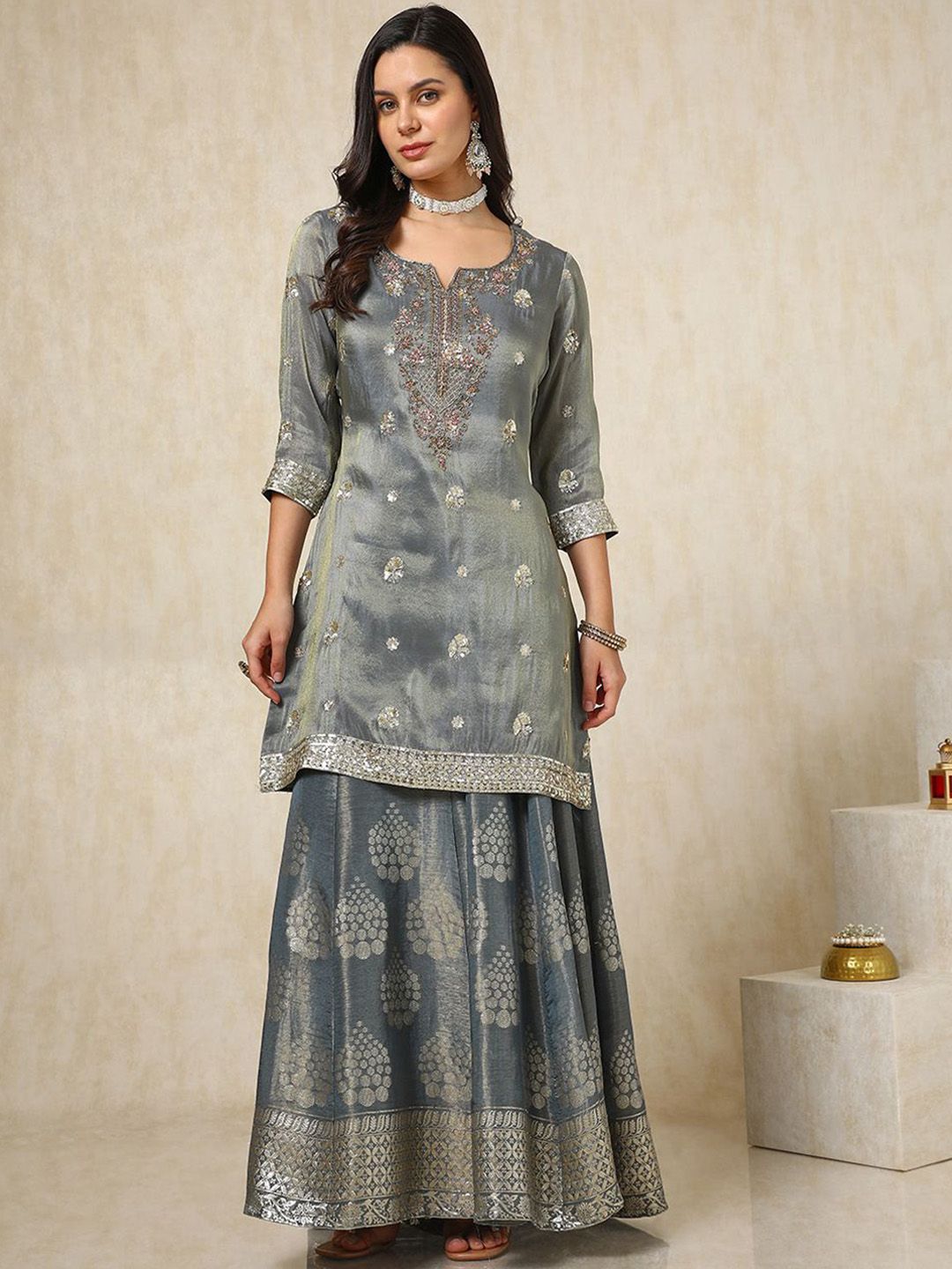 Dhiyona SO Women's Ethnic Motifs Embroidered Zardosi Kurti with Palazzos & Dupatta