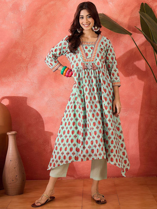 Dhiyona SN Women's Ethnic Motifs Printed Cotton Kurta with Trousers