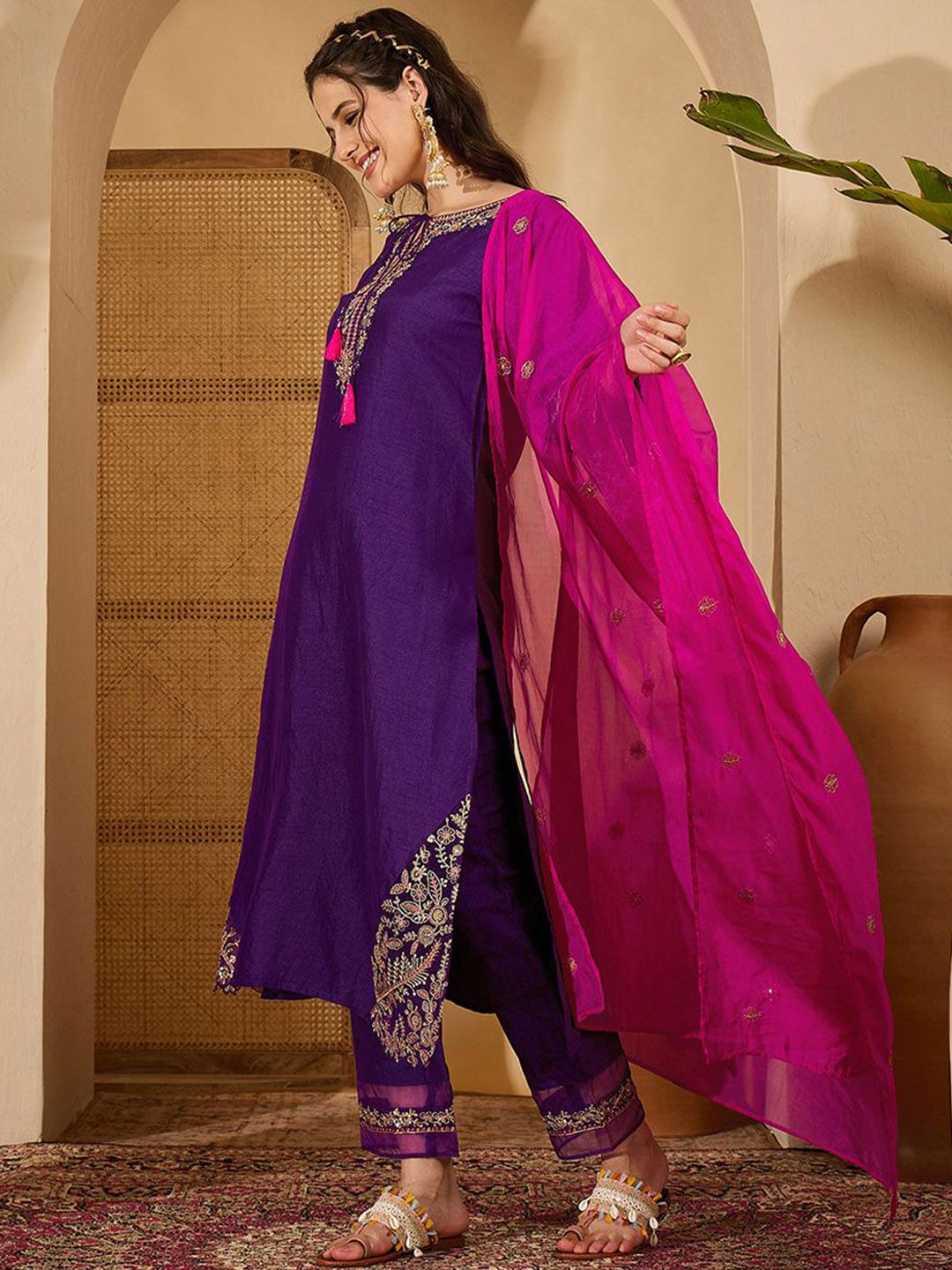 Dhiyona SN Women's Floral Yoke Design Tie-Up Neck Thread Work Silk Kurta With Trouser And Dupatta